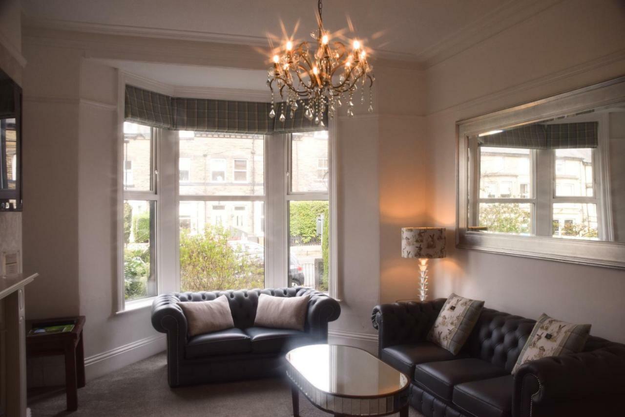 Harrogate Elite Living Apartment Ngoại thất bức ảnh